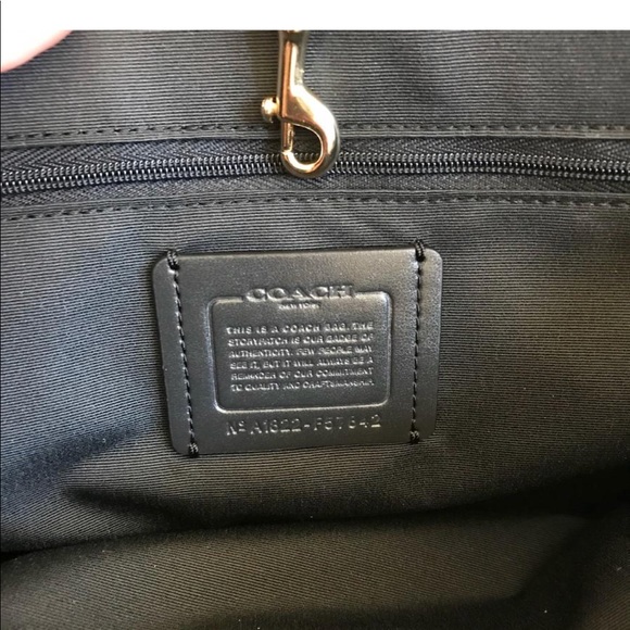 Authentic Coach drawstring handbag&wallet set - Picture 6 of 8